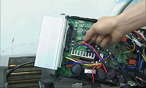 沈阳美的空调电话是多少